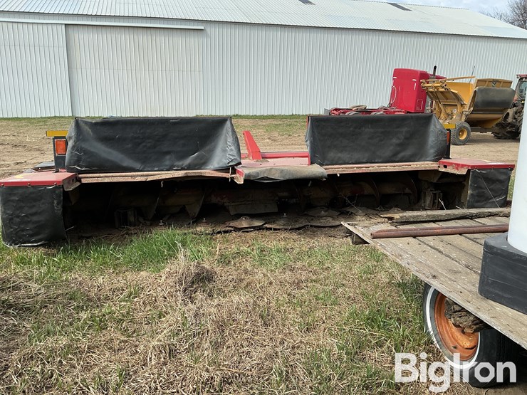 2015-case-ih-rd163-image-2