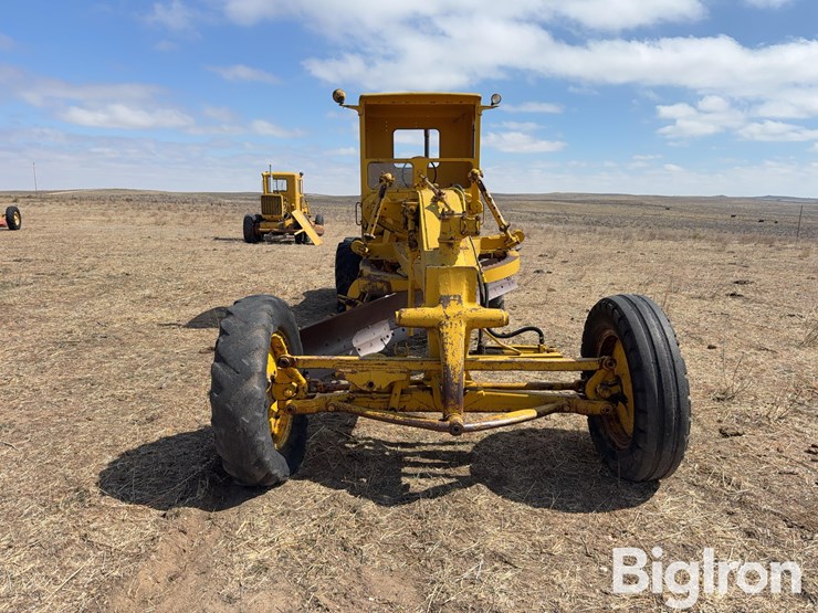 caterpillar-12-image-2