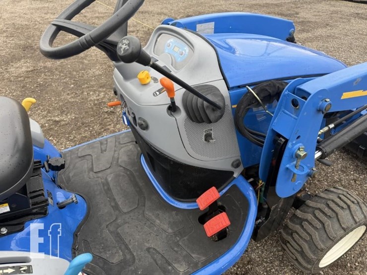 2019-new-holland-workmaster-25s-image-14