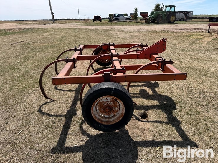 allis-chalmers-1600-image-3