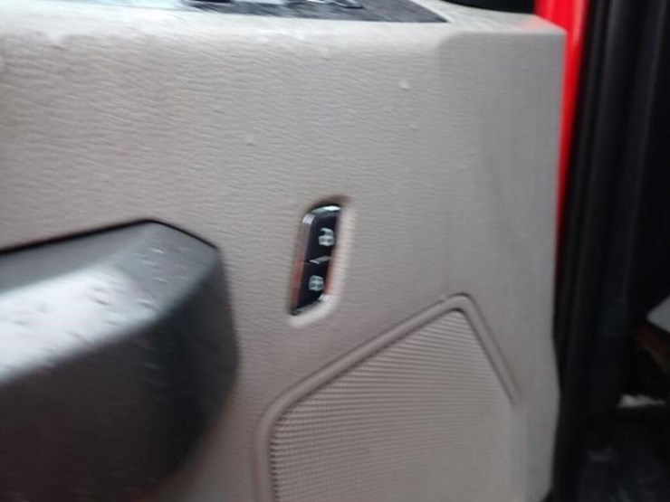 2017-ford-f250-xlt-image-32