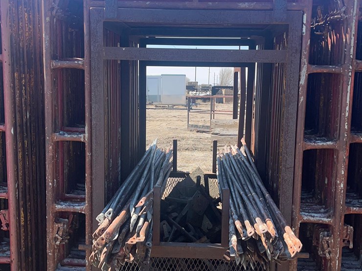 scaffolding-on-carring-cage.-image-3