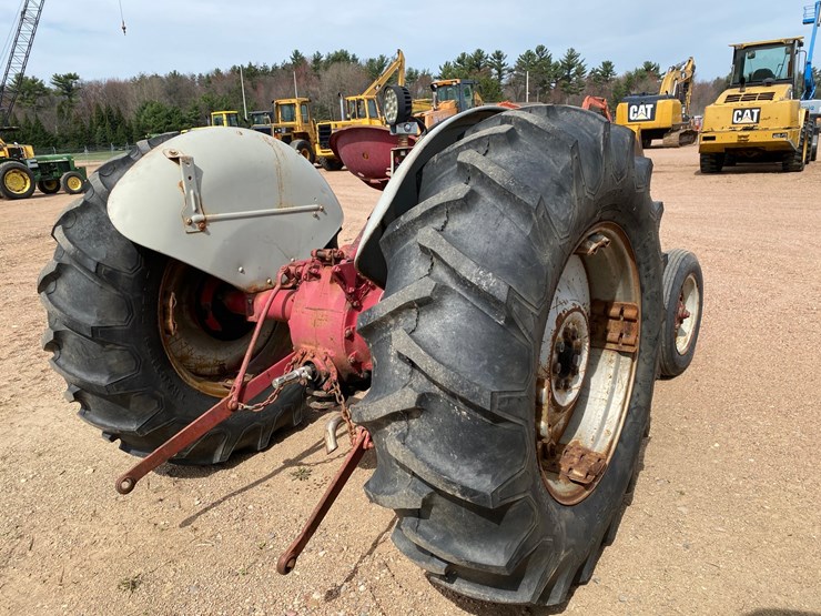 ford-tractor-image-5