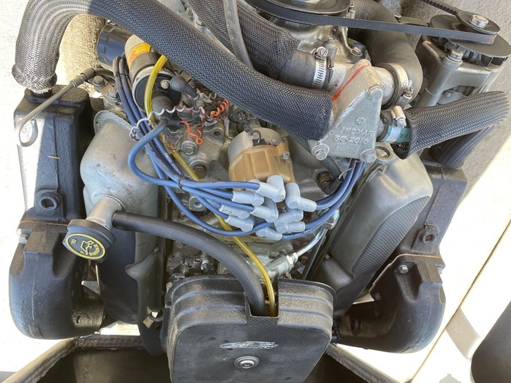 #1565-•-1989-ski-centurion-falcon-19'-ski-boat-(has-reg-card)-image-32