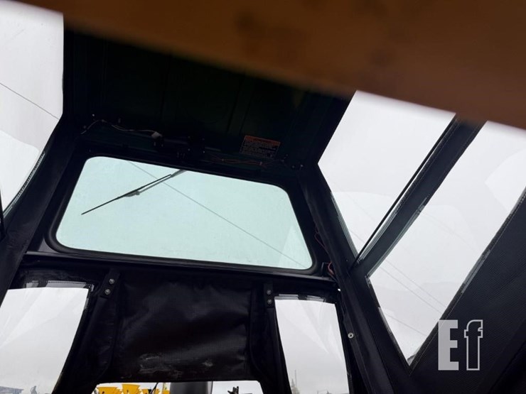 2011-john-deere-x360-image-34