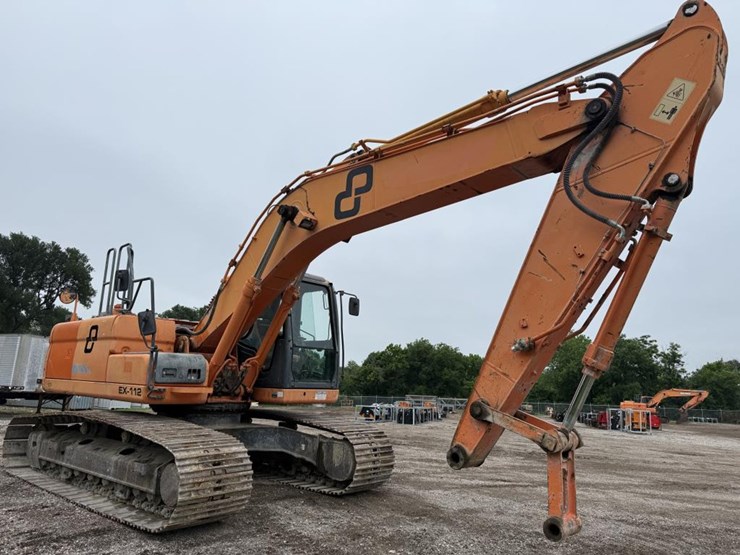 2011-doosan-dx225-lc-image-4