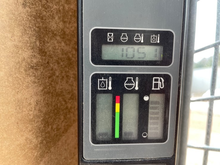 2012-case-tv380-image-39