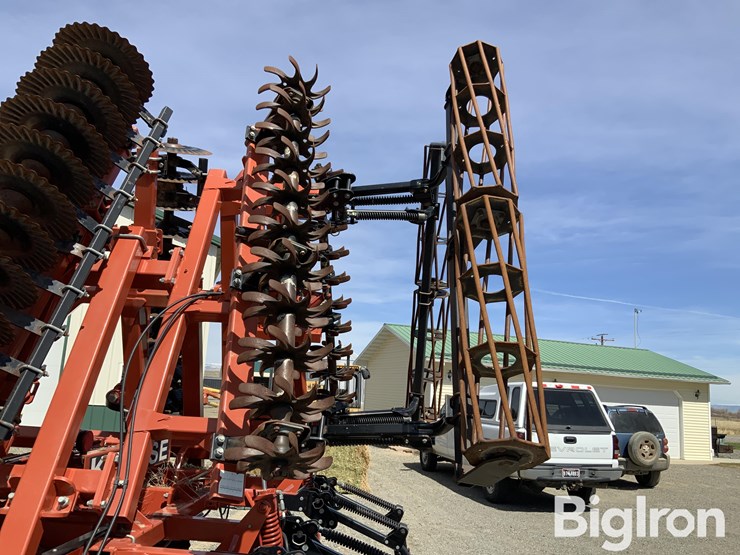 2011-kuhn-krause-excelerator-8000-image-18