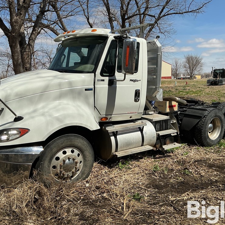 2013 INTERNATIONAL PROSTAR