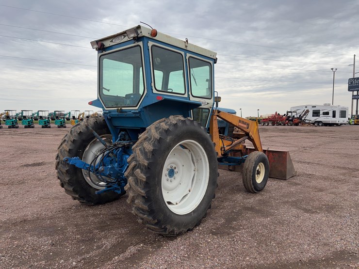 1980-ford-6700-image-4