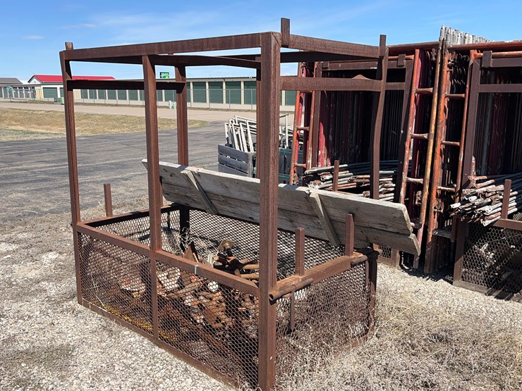 scaffolding-cage-image-1