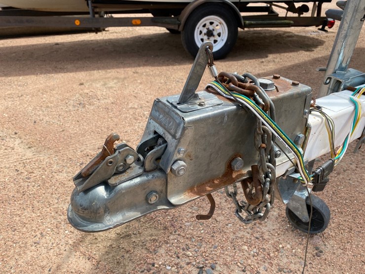 #1566-•-1986-celebrity-v190-19'-boat-(has-wi-title)-image-8