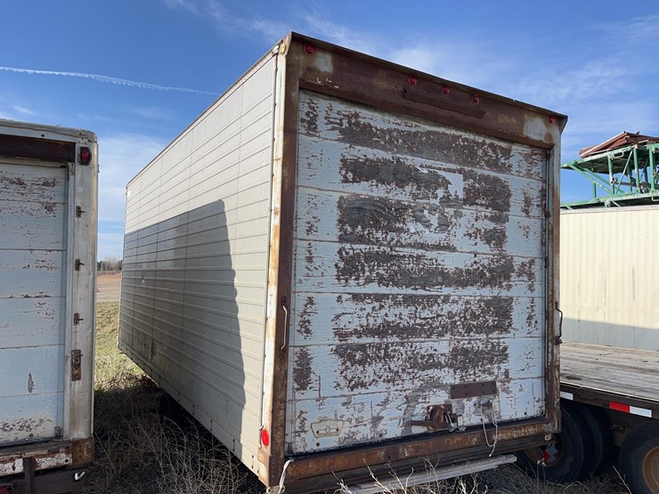 enclosed-aluminum-job-trailer.-image-1