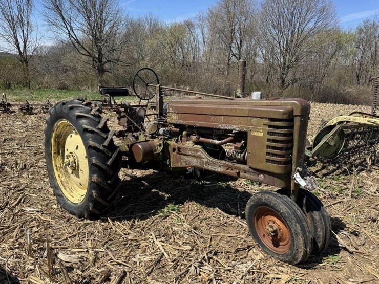 john-deere-b-image-1