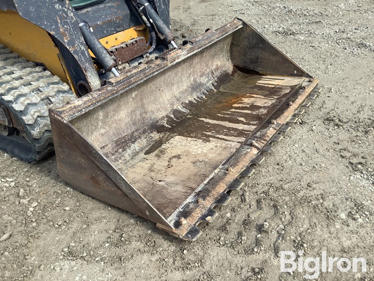 2021-deere-325g-image-11