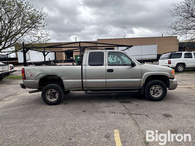 2003-gmc-sierra-2500-image-4