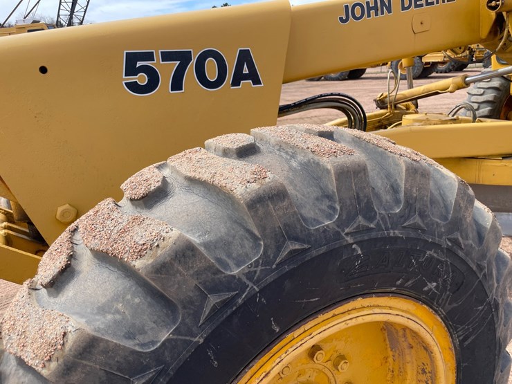 deere-570a-image-27