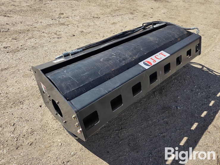 jct-vibratory-roller-skid-steer-attachment-image-3