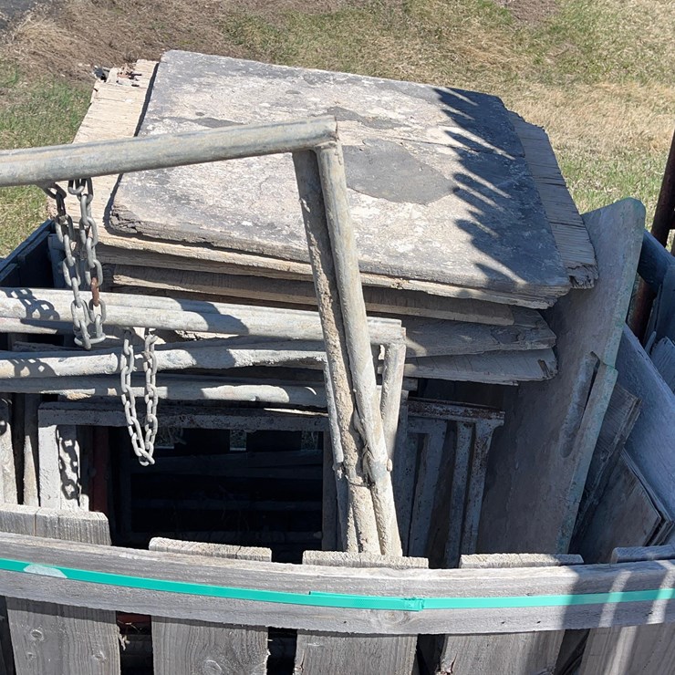 Bucket stands