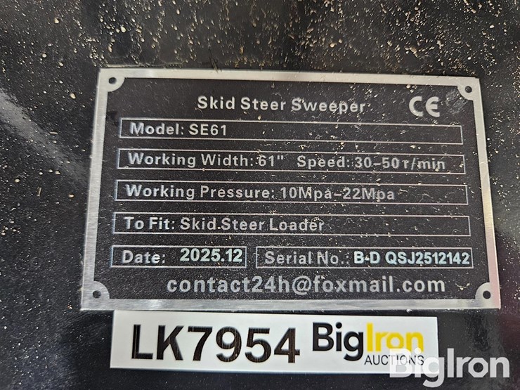 2025-massey-ferguson-730-image-19