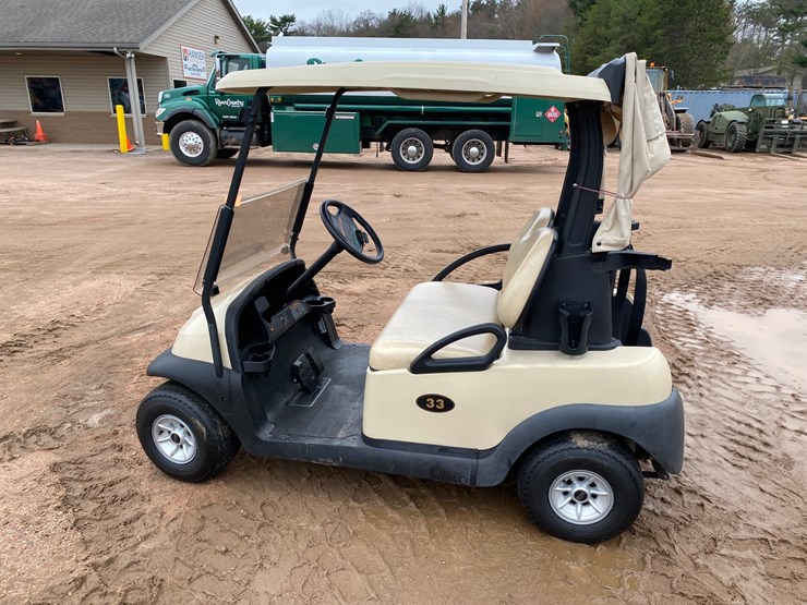 #1578-•-club-car-electric-golf-cart-with-charger-image-10