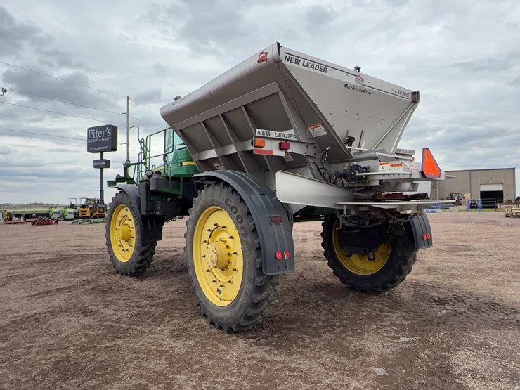 john-deere-4930-image-7