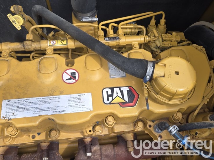 2021-caterpillar-336-image-96