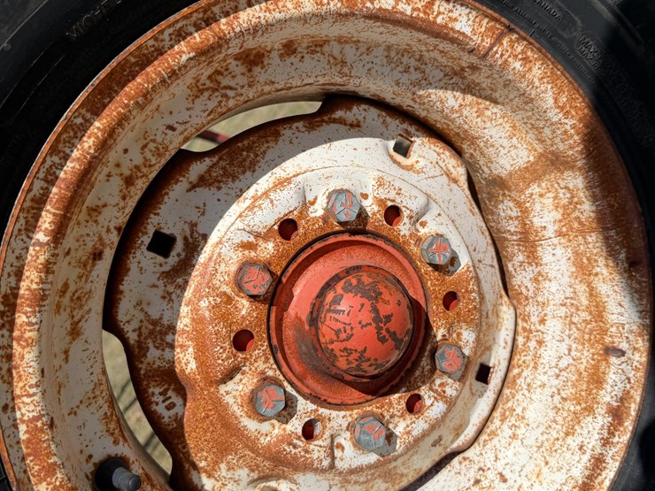 allis-chalmers-1600-image-18