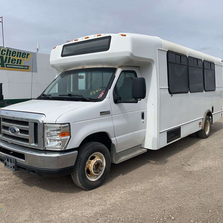 2016 Ford E-Series S/A 21 Passenger Bus