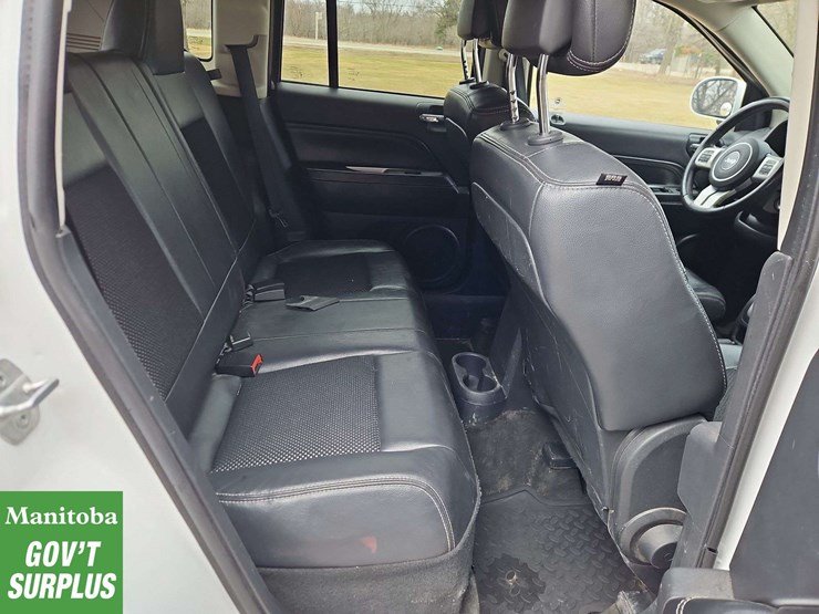 2014-jeep-compass-image-23