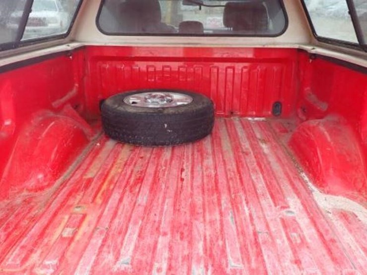 2013-ford-f150-xlt-image-30