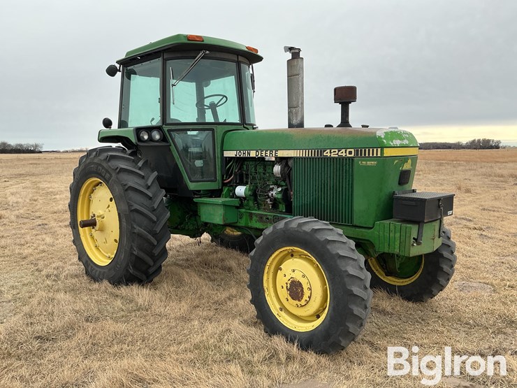 1982-john-deere-4240-image-3