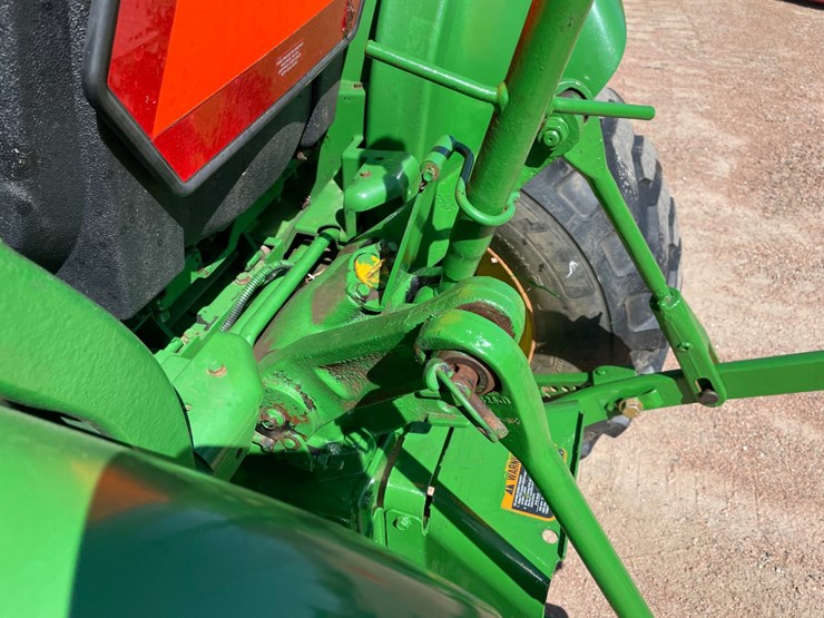 john-deere-4200-image-12