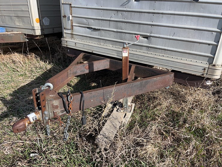 enclosed-aluminum-job-trailer.-image-4