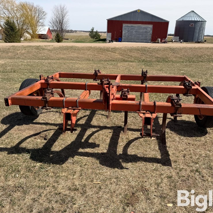 ALLIS-CHALMERS 1600