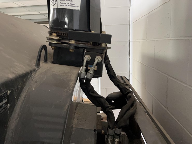 bobcat-snowblower-image-4