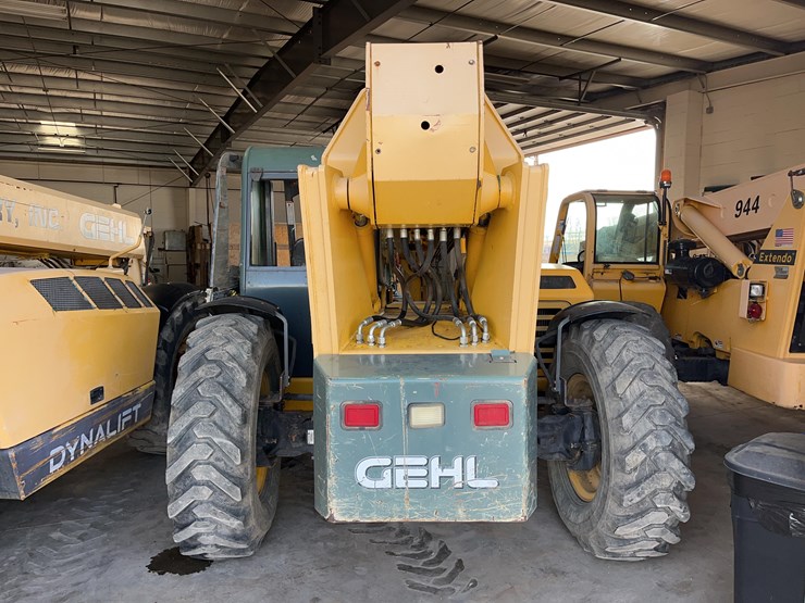 gehl-883-image-37