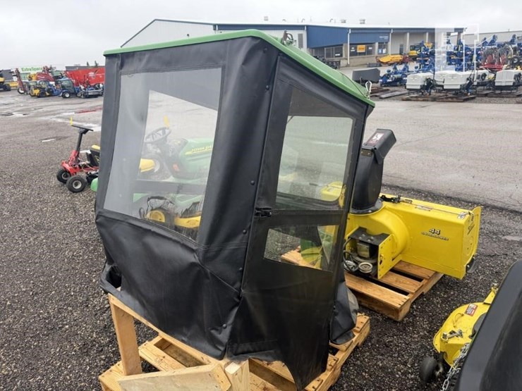 2011-john-deere-x360-image-33