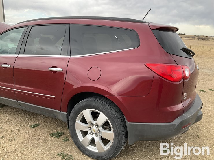 2011-chevrolet-traverse-ltz-image-15