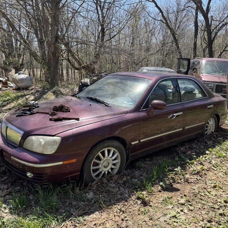 2004 Hyundai XG350L Sedan