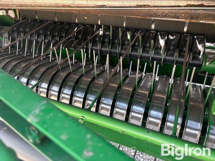 2013-john-deere-569-image-16