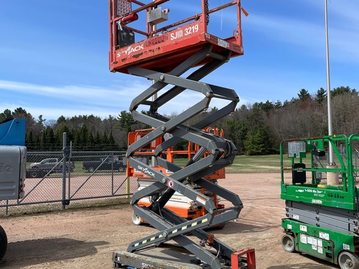 2016-skyjack-sjiii3219-image-15