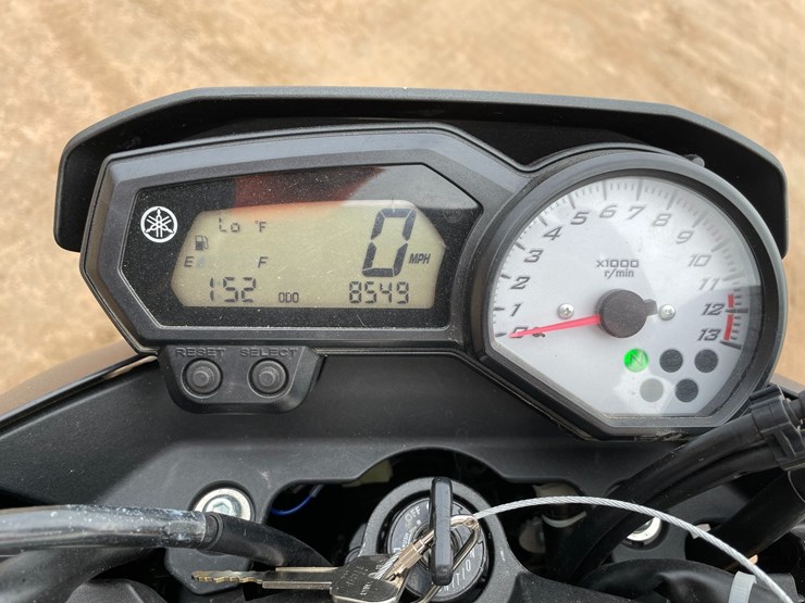 #1634-•-2012-yamaha-fz8-n-motorcycle-(has-wi-title)-image-27