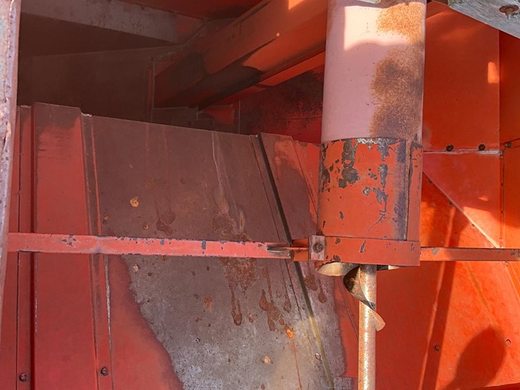 massey-ferguson-750-image-15