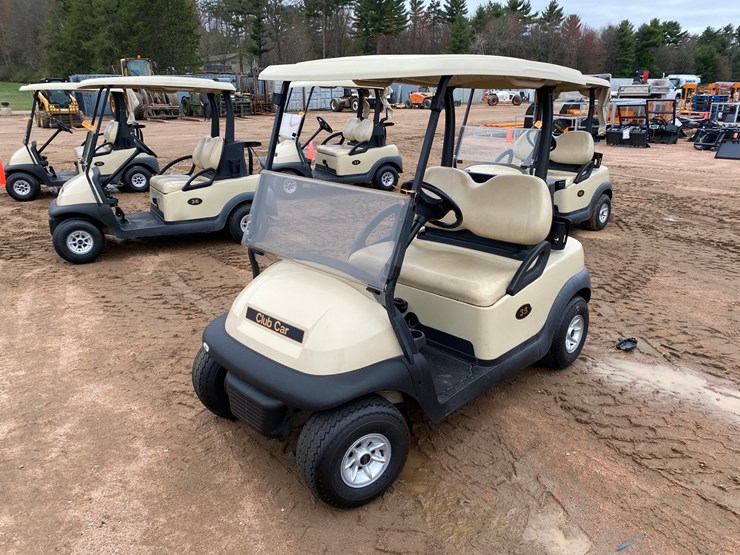 #1585-•-club-car-electric-golf-cart-with-charger-image-1