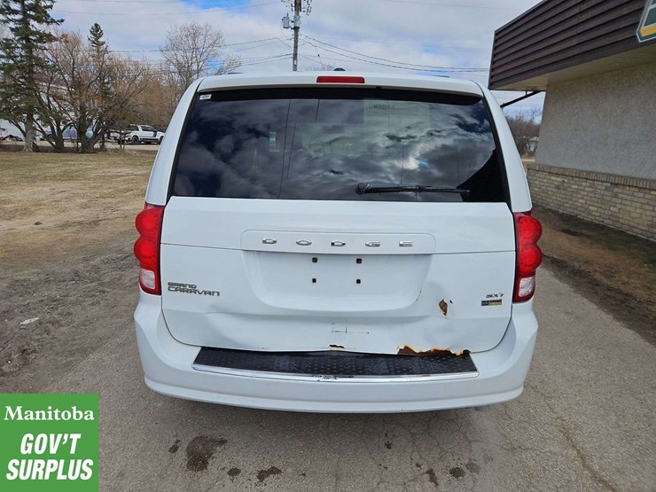 2014-dodge-grand-caravan-image-8