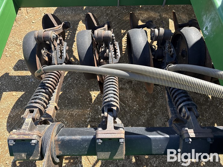 2001-john-deere-1860-image-12
