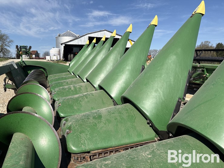 2008-john-deere-608c-image-19
