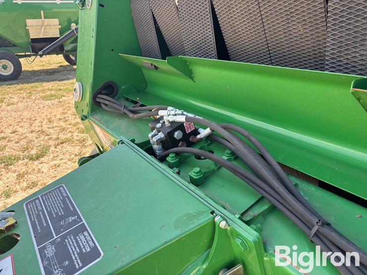 2013-john-deere-569-image-11