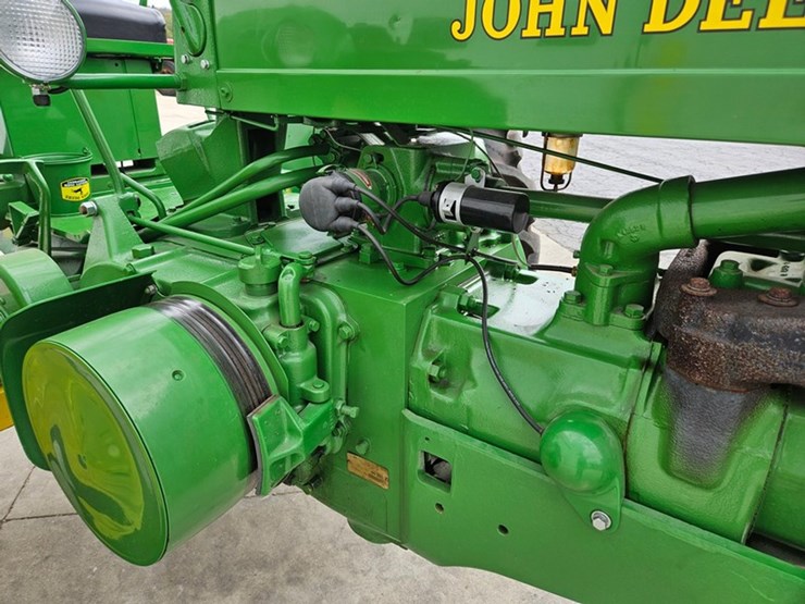 1955-john-deere-60-image-14